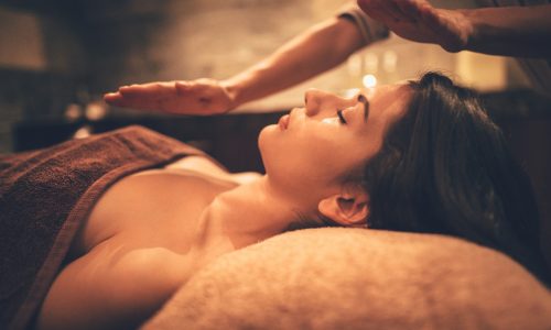 Le soin Lahochi : Guérison Énergétique pour le Corps et l’Esprit